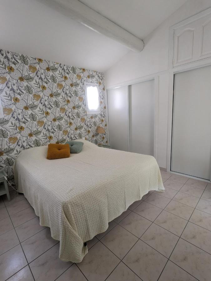 Chambre D'Hote Au Coeur Des Alpilles Mouries Exterior photo
